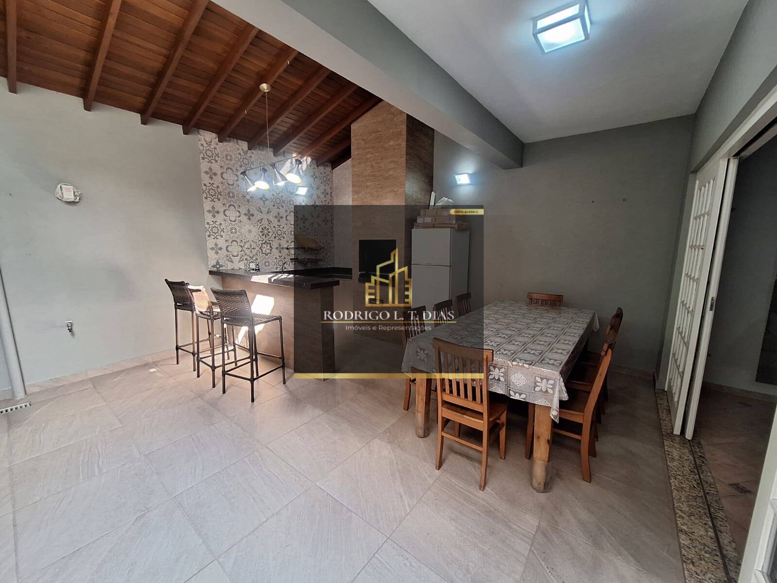 Casa, 3 quartos, 180 m² - Foto 11