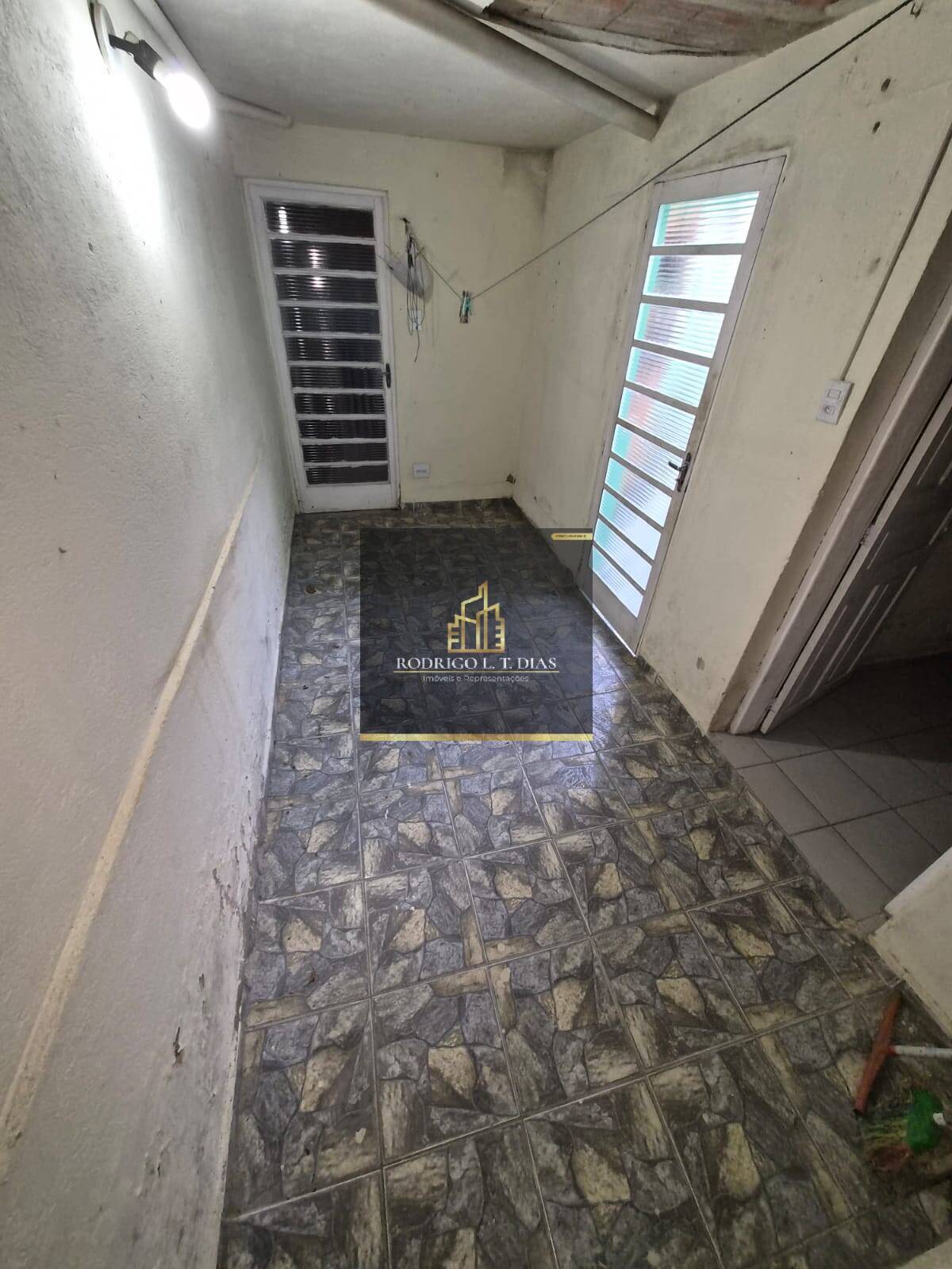 Casa, 2 quartos, 90 m² - Foto 1
