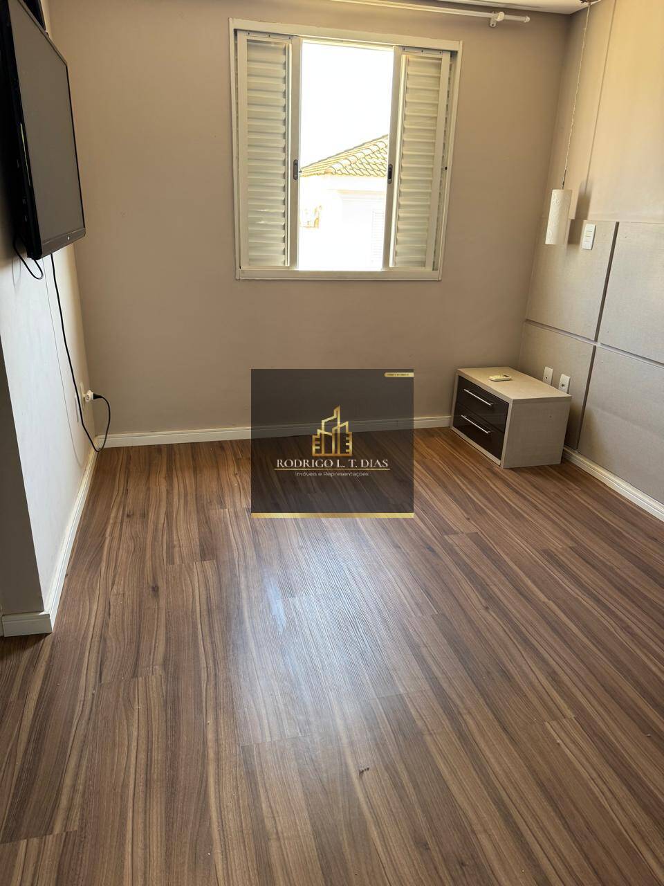 Casa de Condomínio para alugar com 3 quartos, 125m² - Foto 3