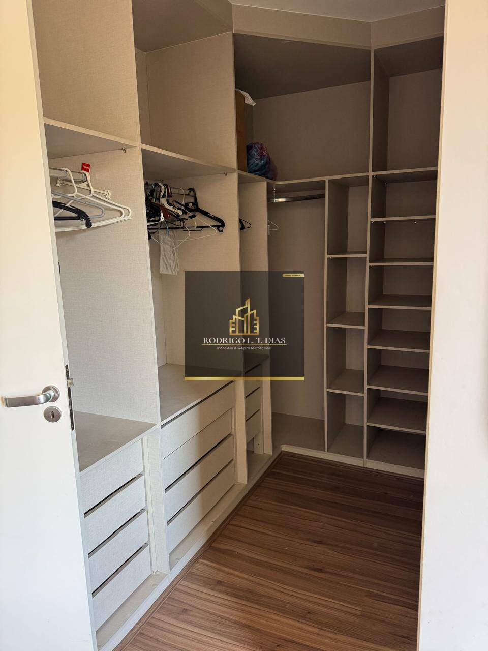 Casa de Condomínio para alugar com 3 quartos, 125m² - Foto 12