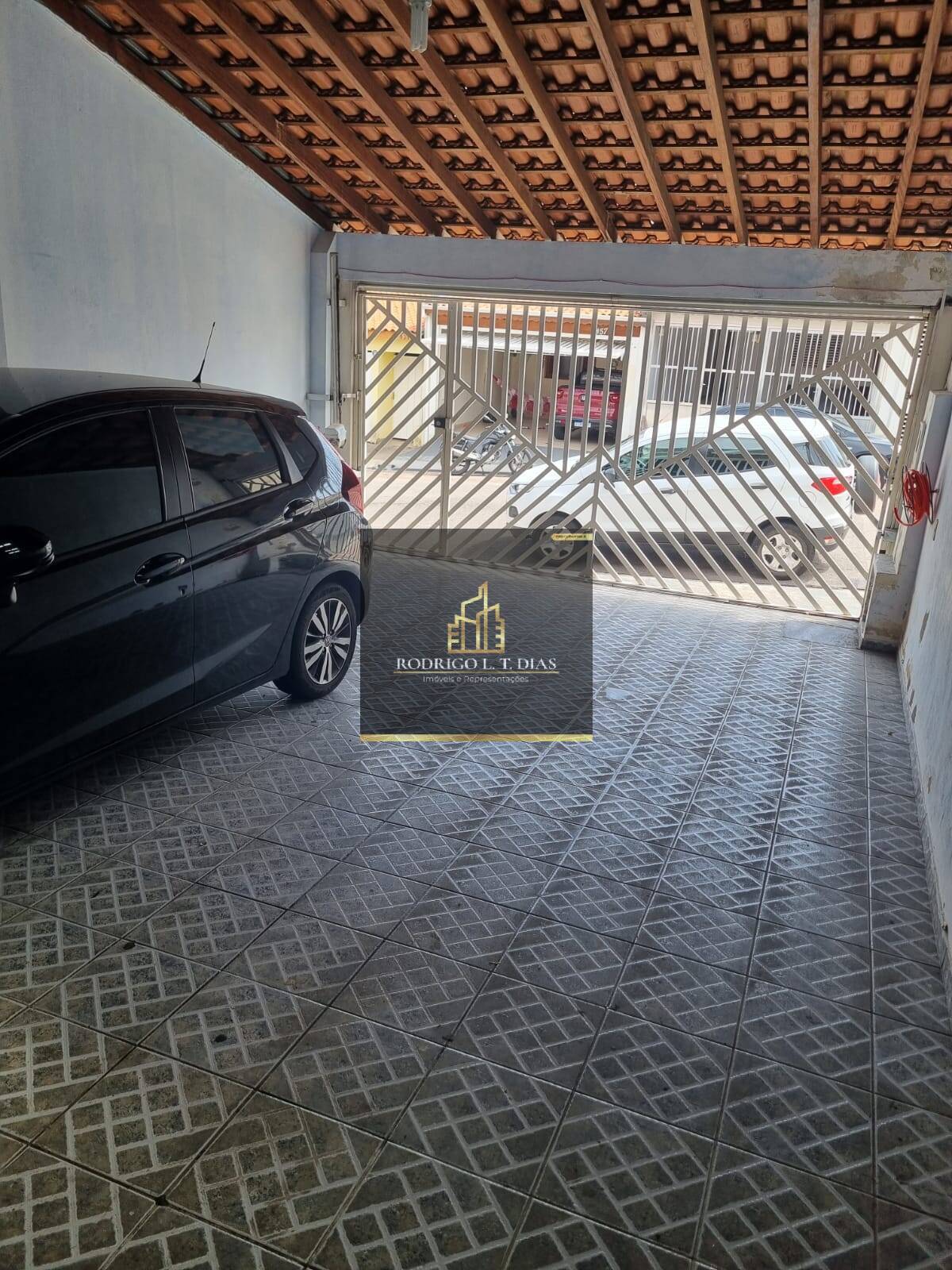 Casa 02 dormitórios com Edicula Bairro fazenda grande -Jundiai