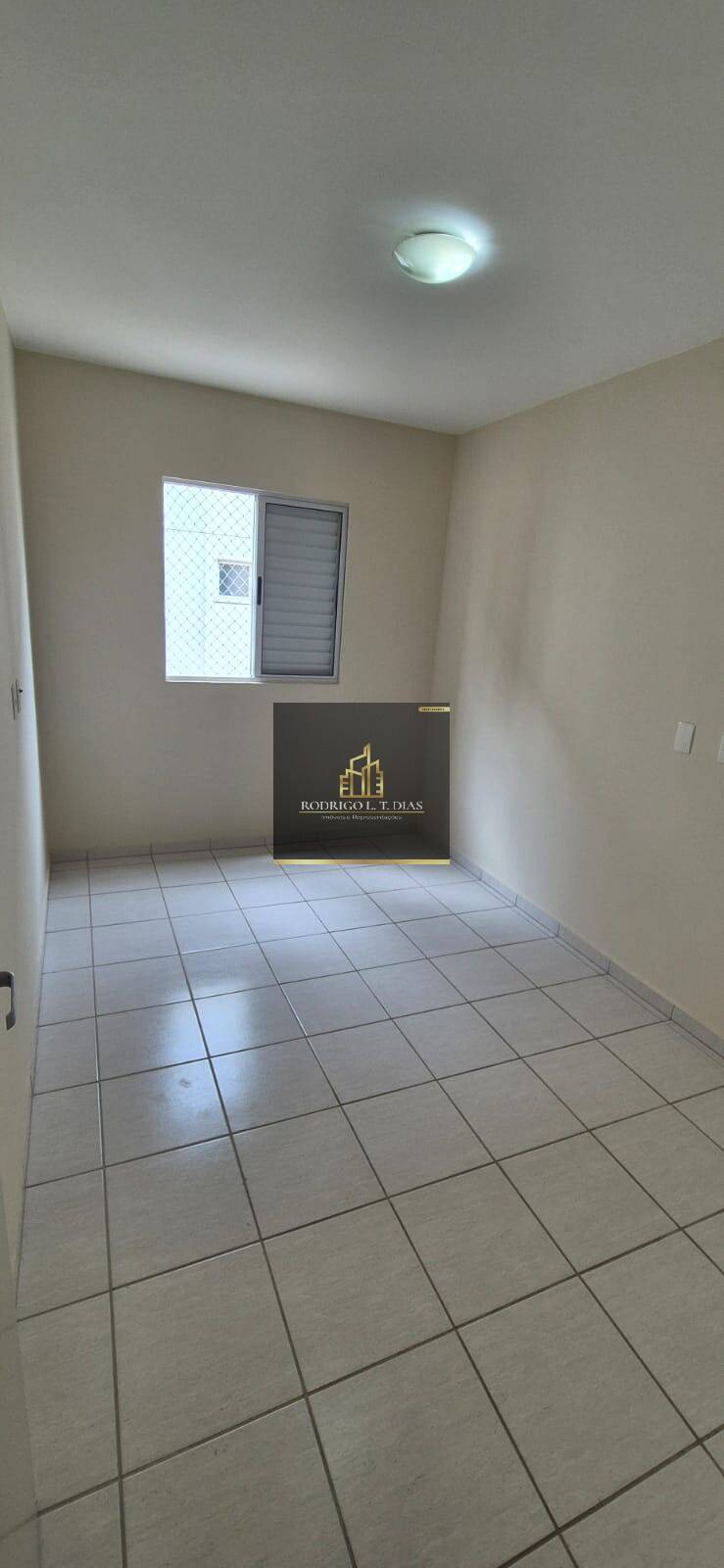 Apartamento para alugar com 2 quartos, 60m² - Foto 7