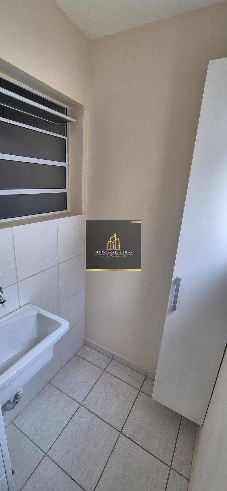 Apartamento para alugar com 2 quartos, 60m² - Foto 2